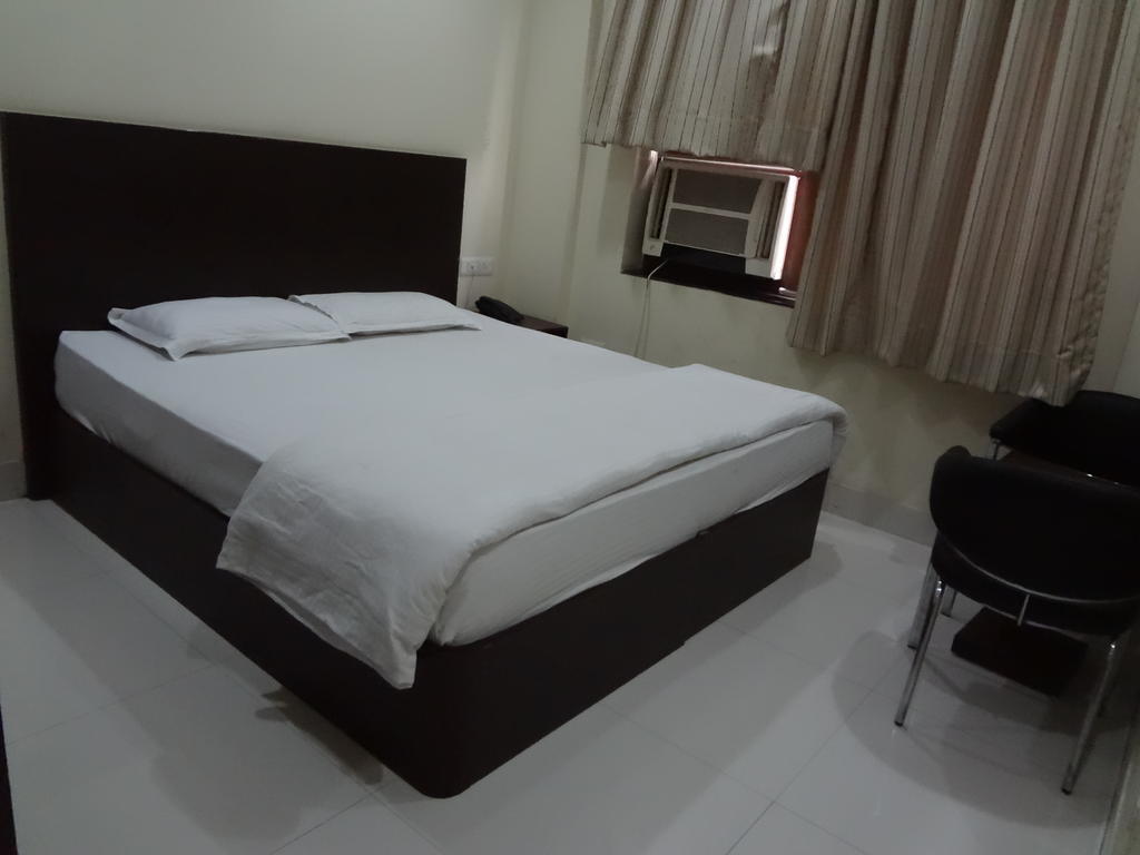 Hotel Siam International Delhi  Exterior photo